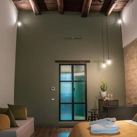 Artemisia Domus - Centro Storico בית הארחה