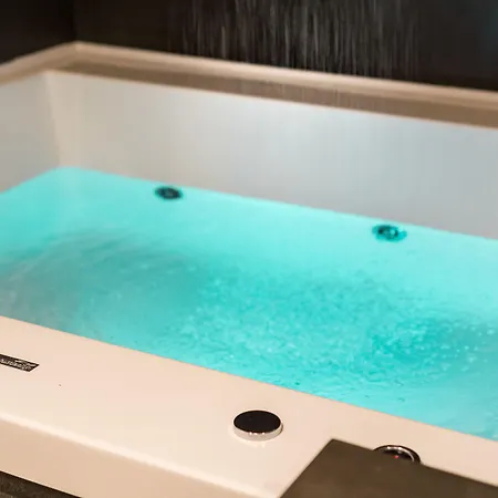 Artemisia Domus - Centro Storico نابولي