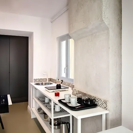 Artemisia Domus - Centro Storico Pensión 4*